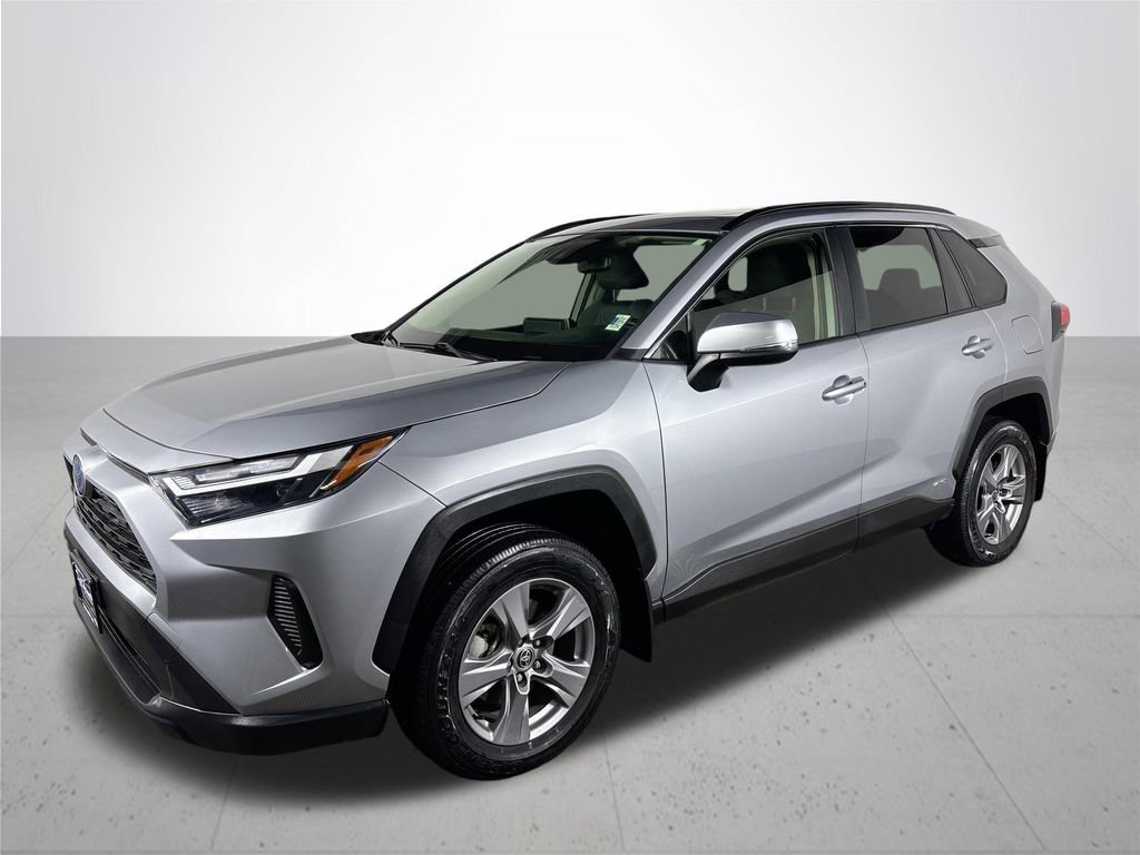 Used 2024 Toyota RAV4 XLE image 2