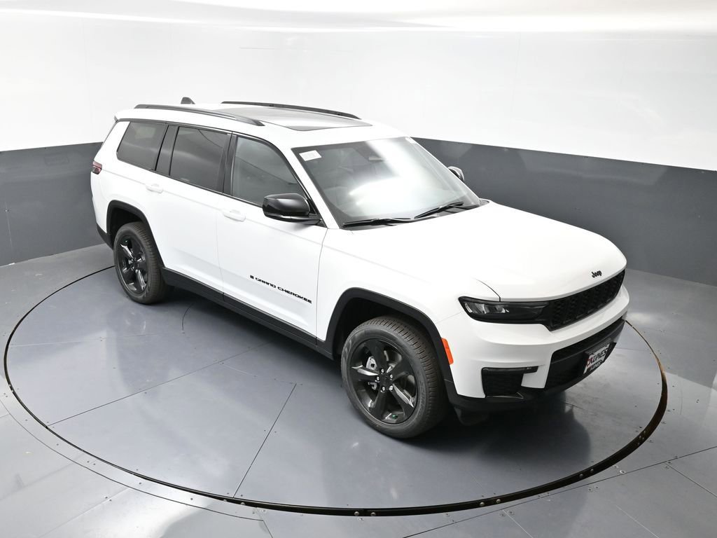 New 2025 Jeep Grand Cherokee L Limited w/ Black Appearance Package image 43