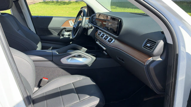 Certified 2025 Mercedes-Benz GLE 350 4MATIC image 12