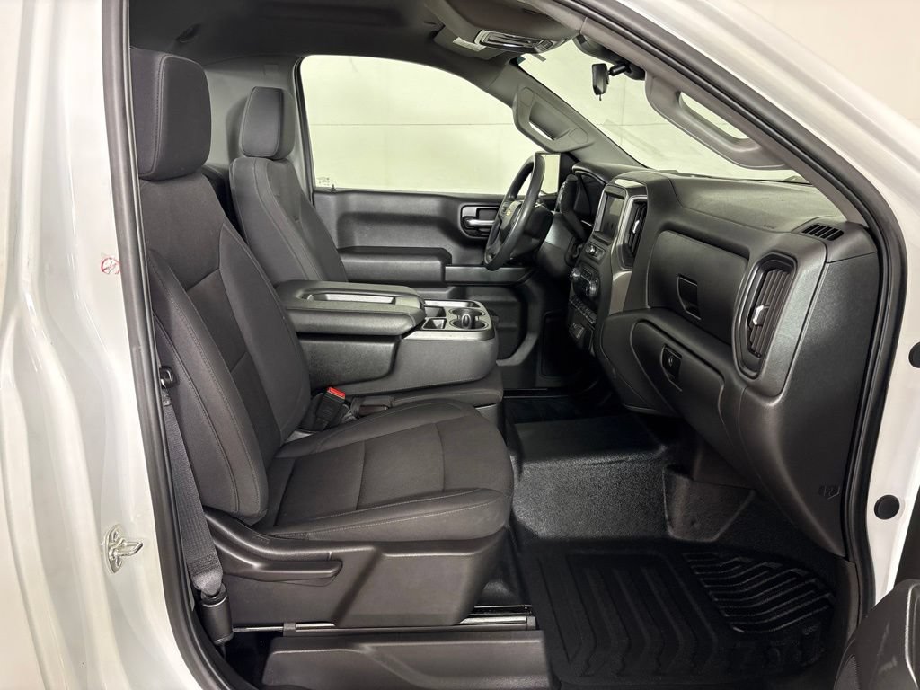 Certified 2025 Chevrolet Silverado 1500 W/T RWD image 18