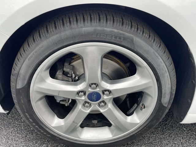 Used 2016 Ford Fusion SE FWD image 8