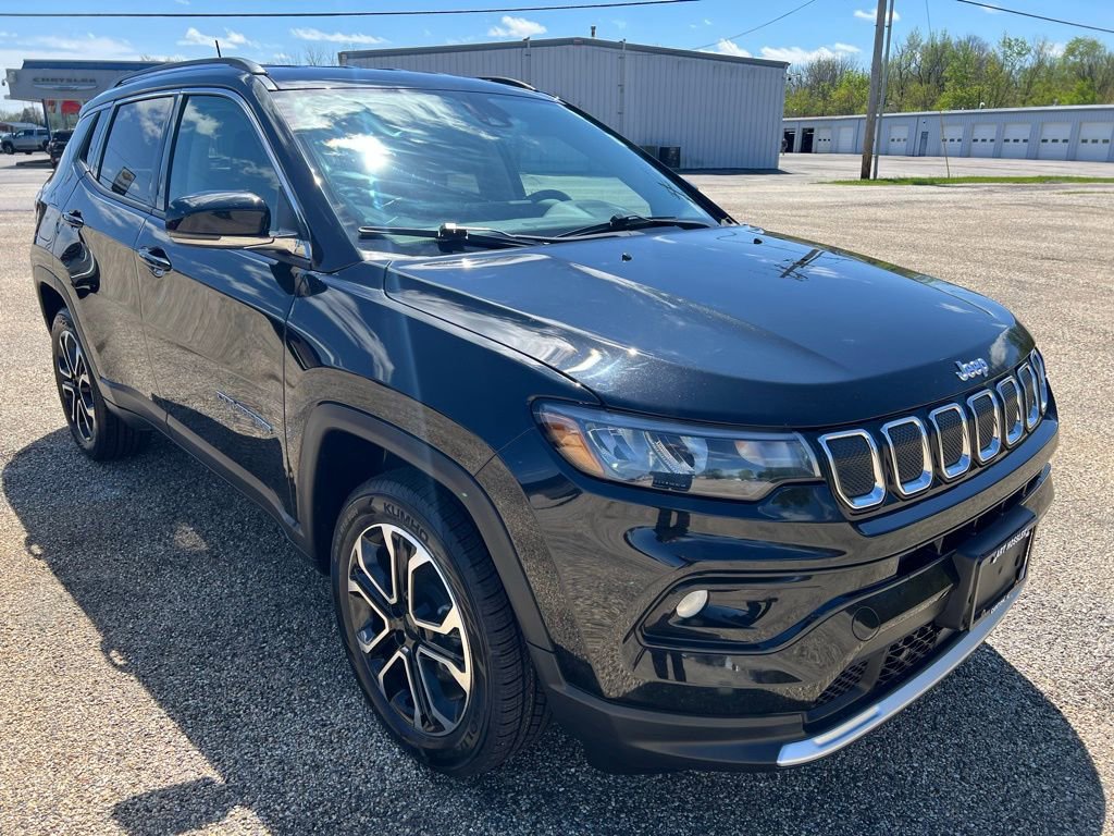 Used 2022 Jeep Compass Limited AWD/4WD image 5