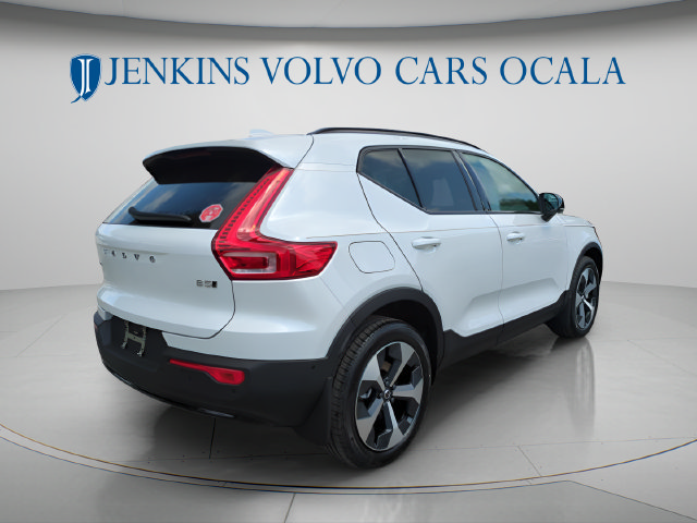 New 2026 Volvo XC40 B5 Plus w/ Protection Package Premier AWD/4WD image 3