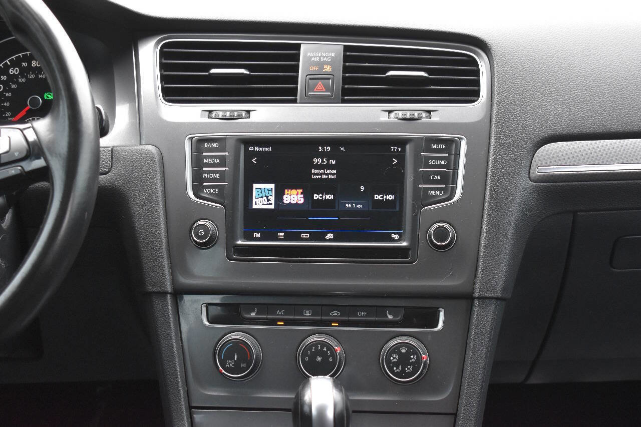 Used 2017 Volkswagen Golf Alltrack SE image 23