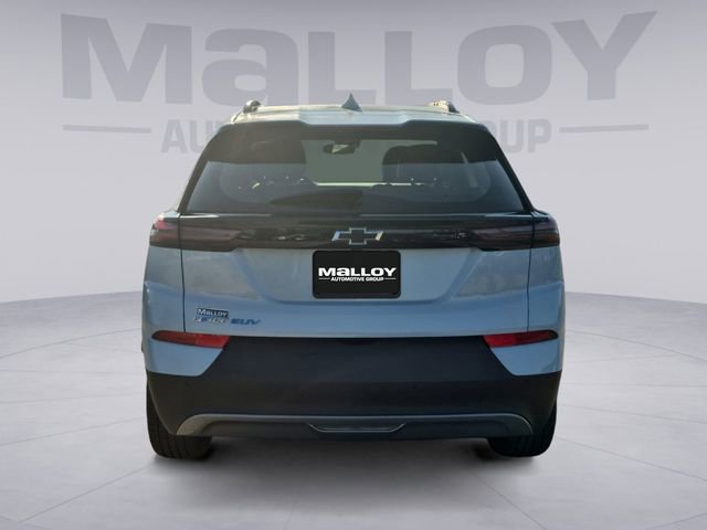 Used 2022 Chevrolet Bolt EUV LT w/ Convenience Package image 4