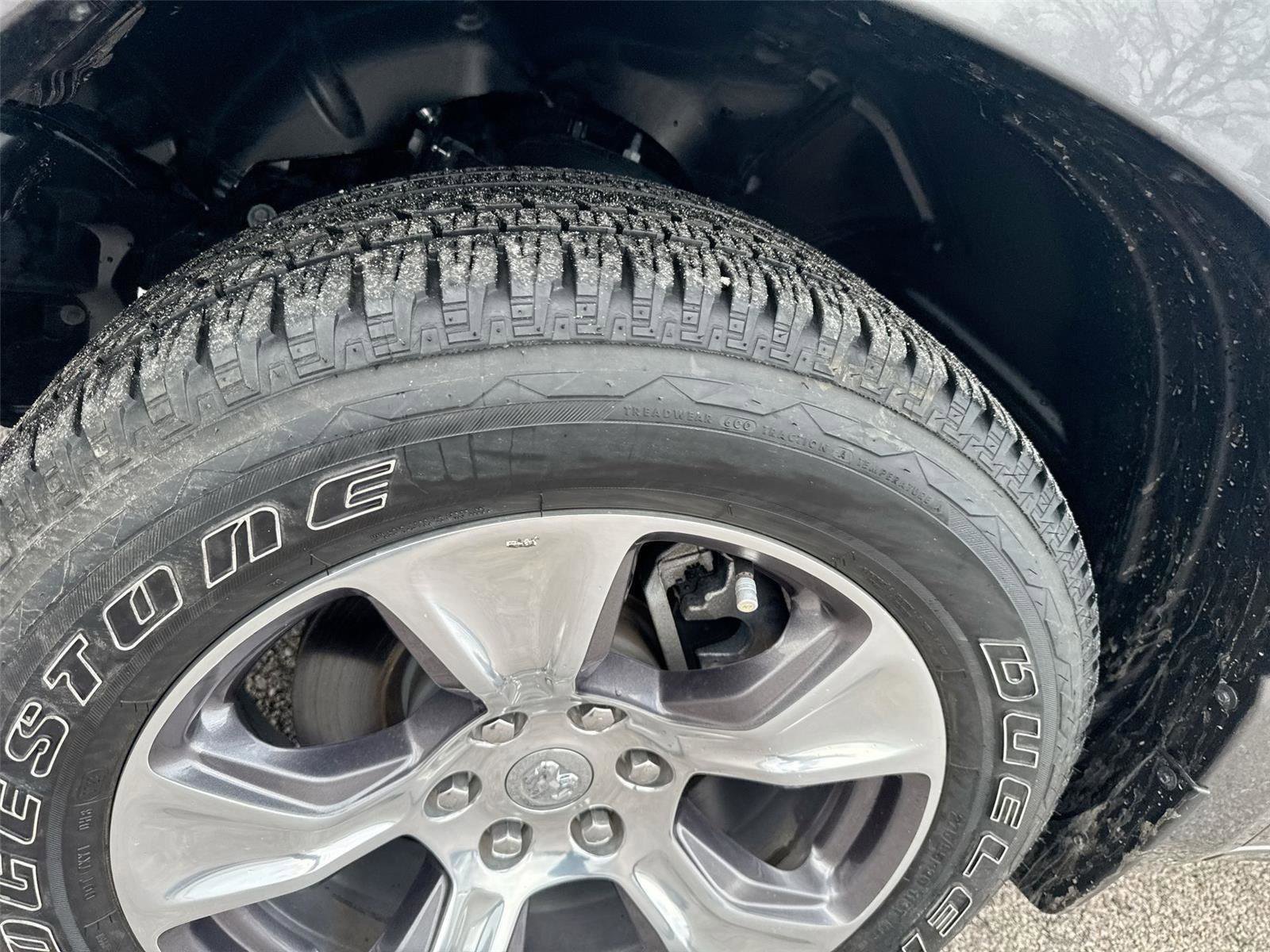 Used 2023 RAM 1500 Laramie AWD/4WD image 33