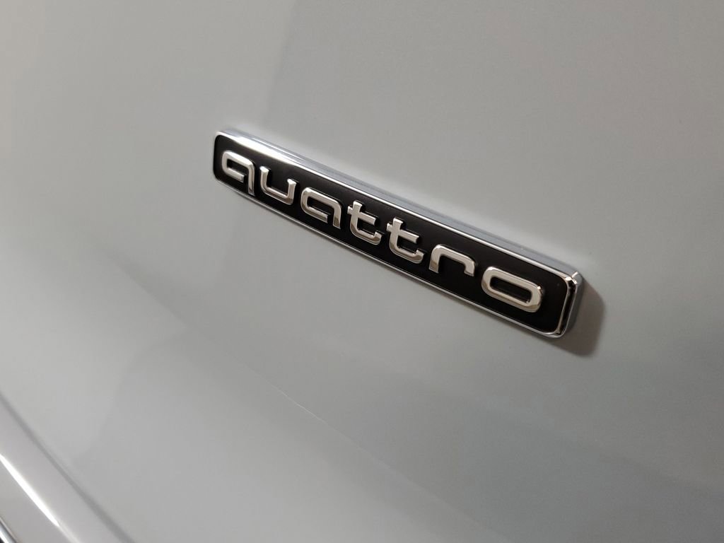 New 2026 Audi Q3 quattro 2.0T AWD/4WD image 7