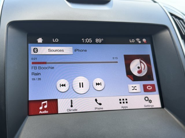 Used 2019 Ford Edge SEL w/ Equipment Group 201A FWD image 12