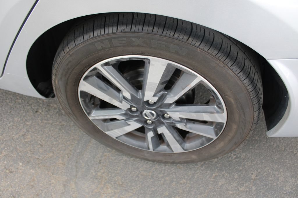 Used 2021 Nissan Versa SV FWD image 53