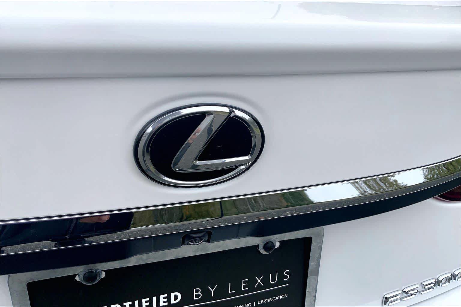 Used 2023 Lexus ES 300h w/ Premium Package FWD image 31