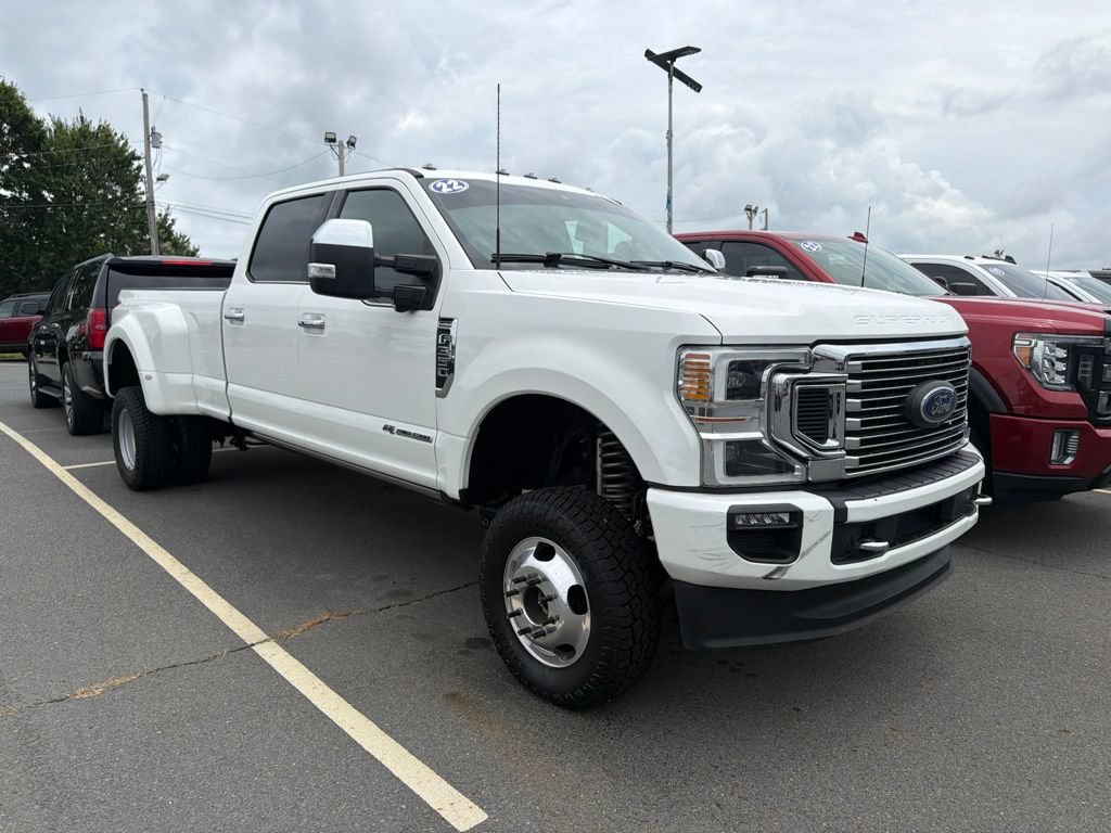 Used 2022 Ford F350 Platinum AWD/4WD image 3