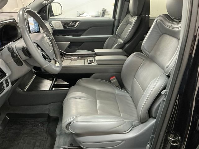 Used 2019 Lincoln Navigator Reserve w/ Cargo Package image 12