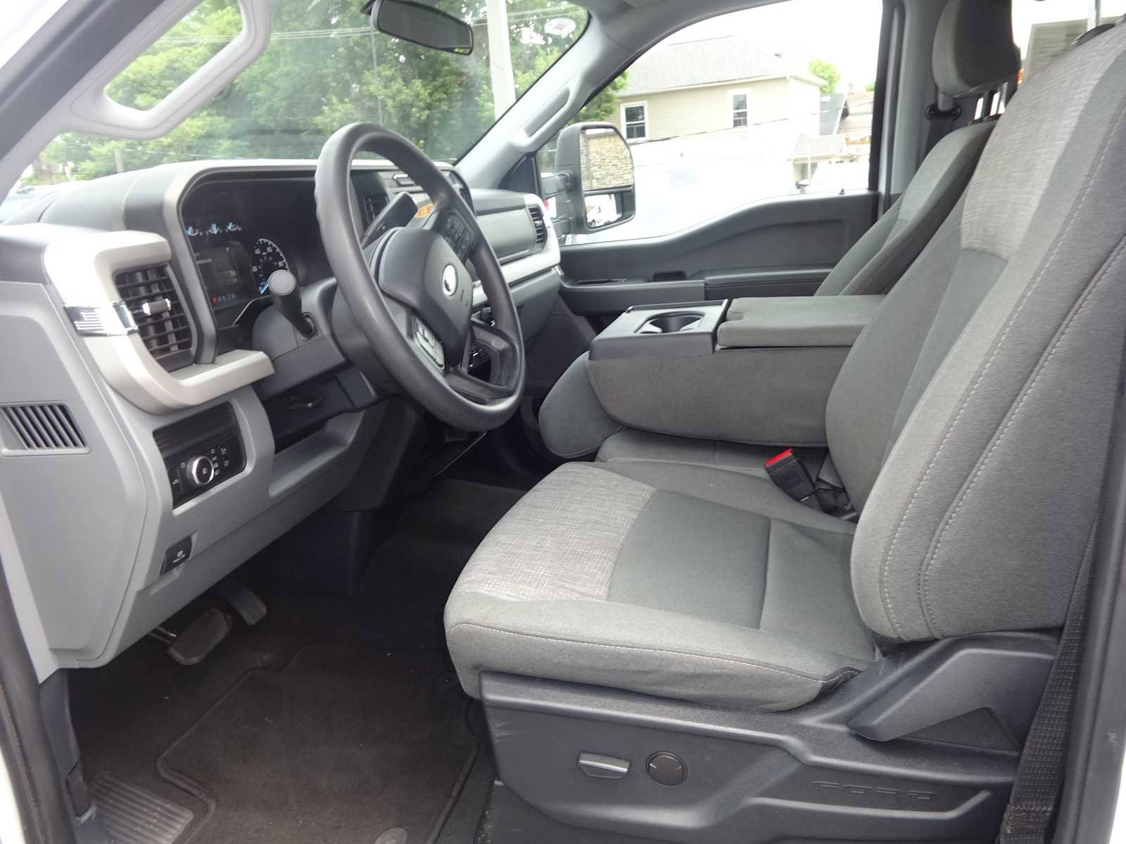 Used 2024 Ford F250 XLT image 15