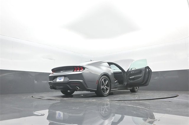 New 2025 Ford Mustang Coupe image 39