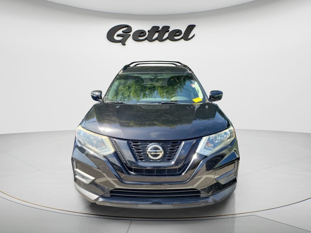 Used 2018 Nissan Rogue SV FWD video 2