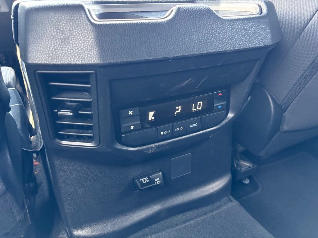 Used 2025 Toyota Sequoia SR5 AWD/4WD image 29