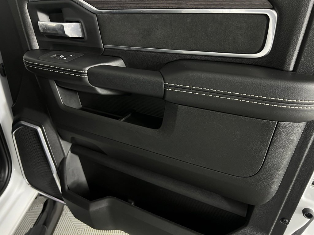 Used 2025 RAM 2500 Laramie image 33
