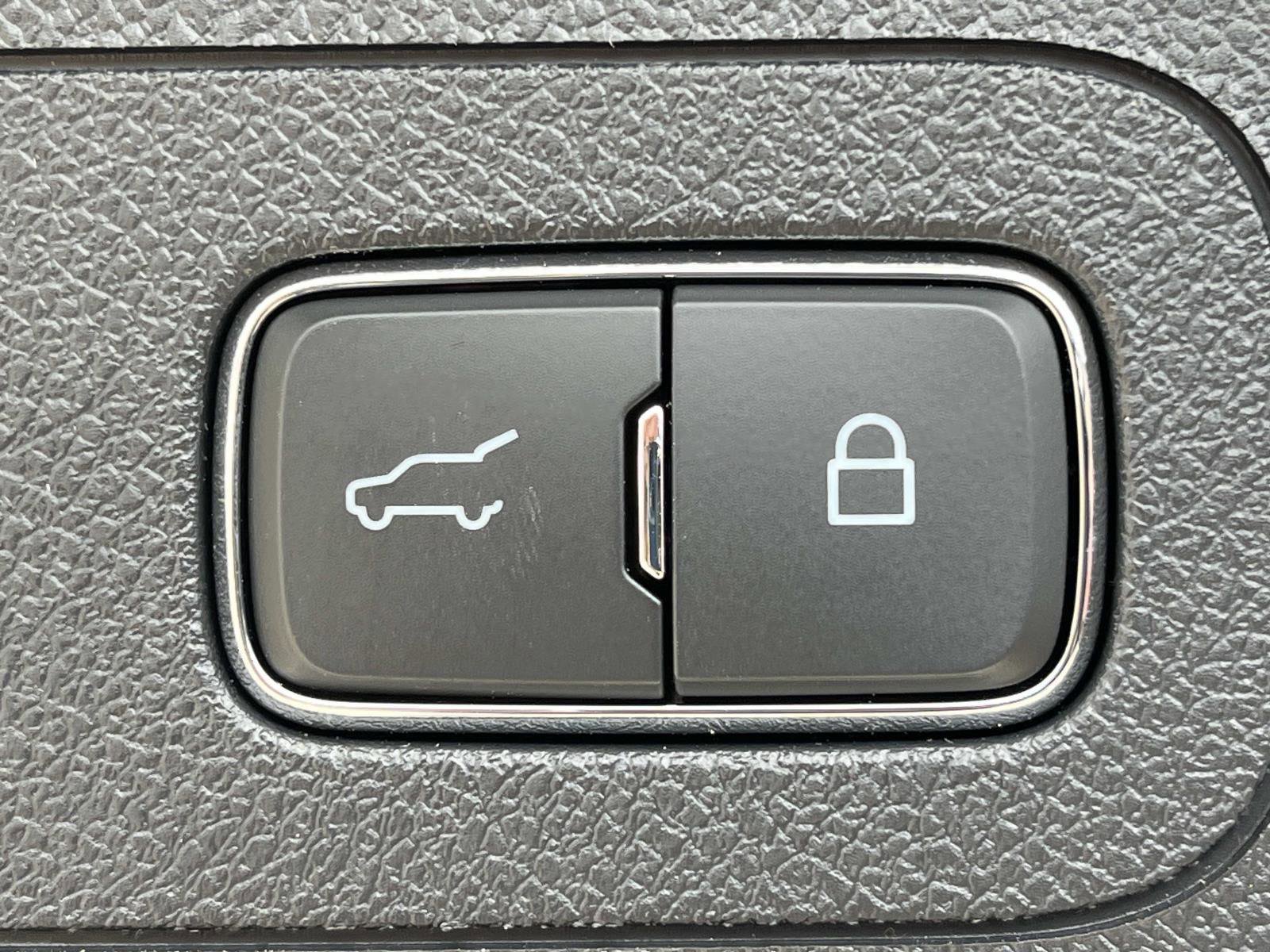 Used 2025 Lincoln Aviator Reserve w/ Equipment Group 201A AWD/4WD image 12