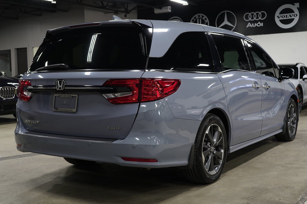 Used 2023 Honda Odyssey Elite image 5