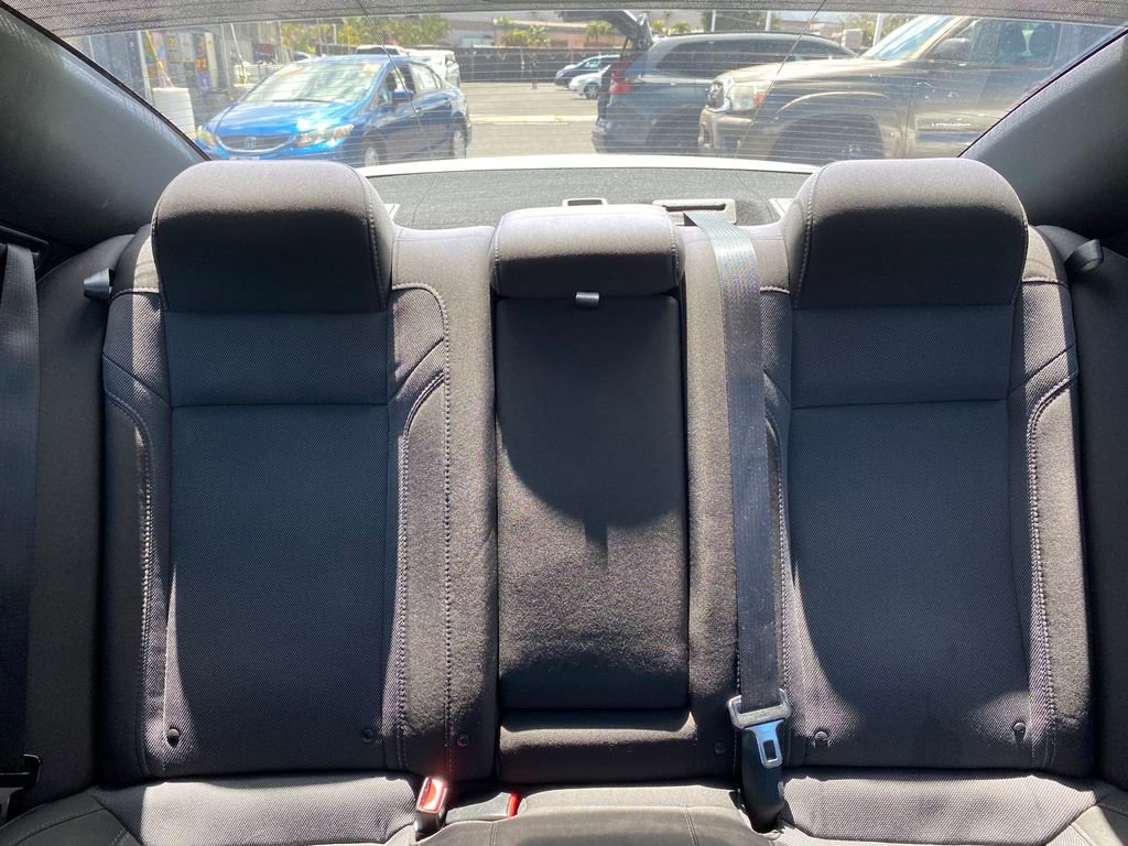 Used 2017 Dodge Charger SXT RWD image 36