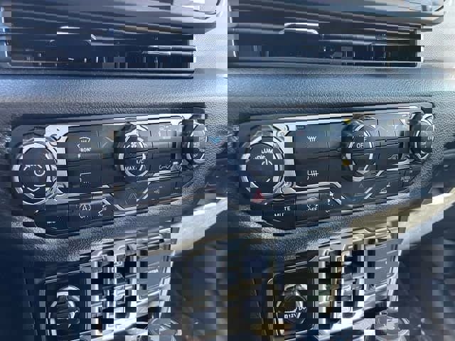 Used 2024 Jeep Wrangler Sport S image 19