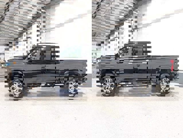 Used 2023 Chevrolet Silverado 3500 High Country w/ Z71 Off-Road Package image 6