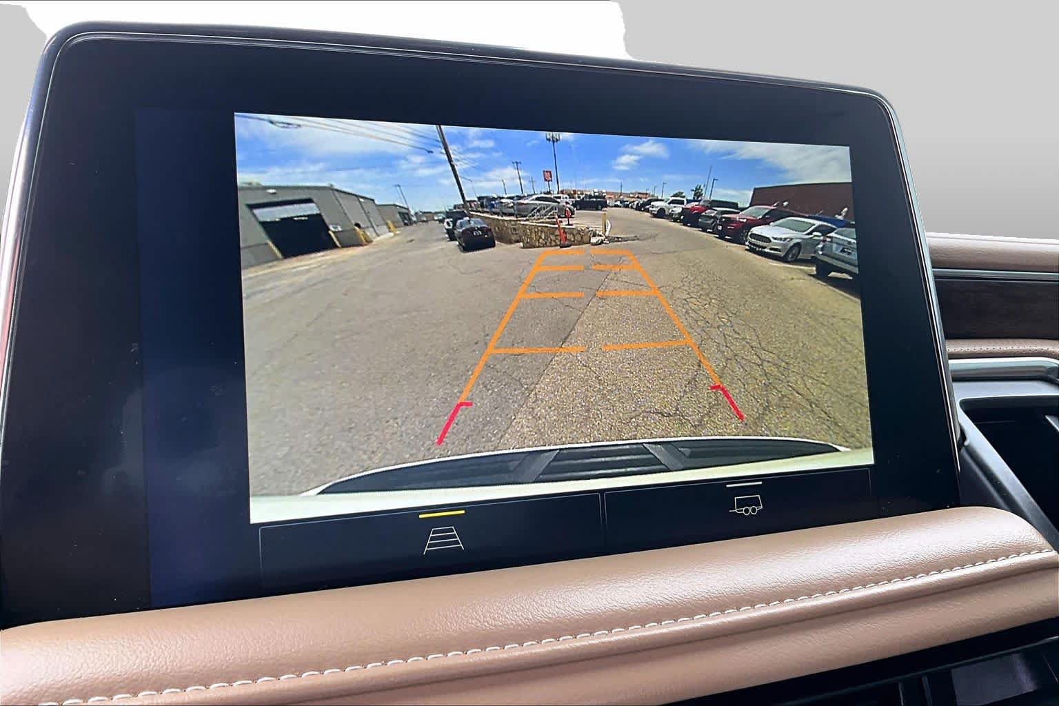 Used 2024 Chevrolet Tahoe Premier AWD/4WD image 26