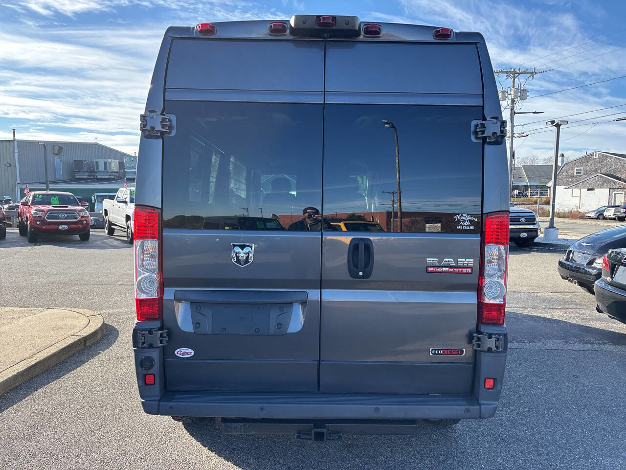 Used 2016 RAM ProMaster 2500 w/ Interior Convenience Group image 9