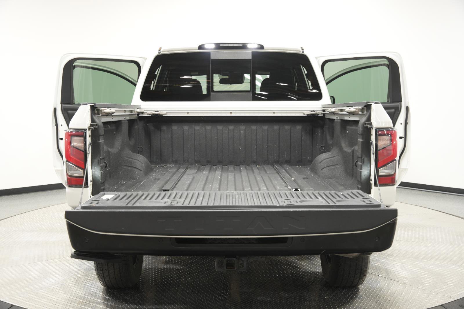 Used 2020 Nissan Titan PRO-4X w/ Pro-4x Utility Package image 13