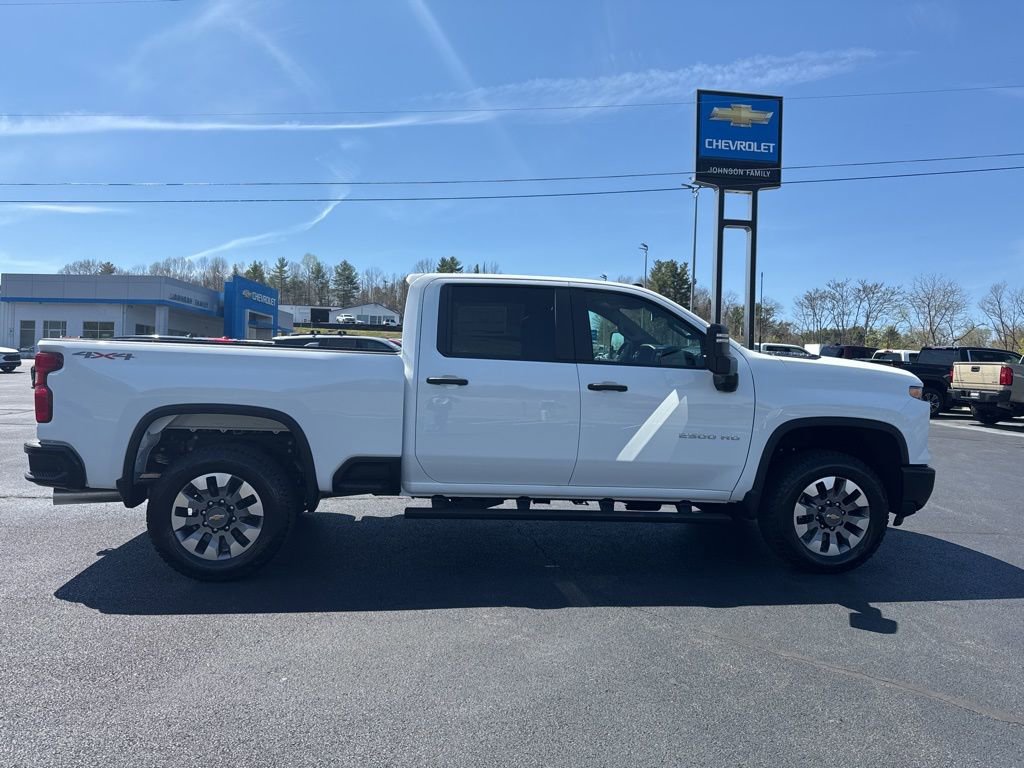 New 2026 Chevrolet Silverado 2500 Custom w/ Custom Value Package AWD/4WD image 8