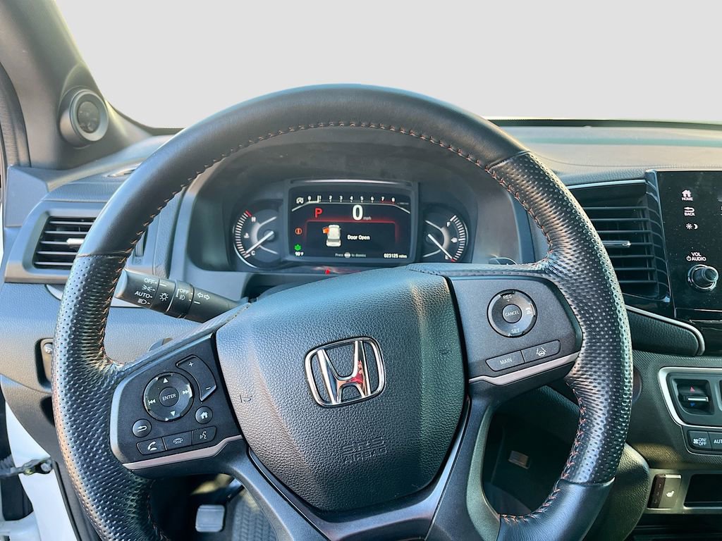 Used 2023 Honda Passport TrailSport image 11