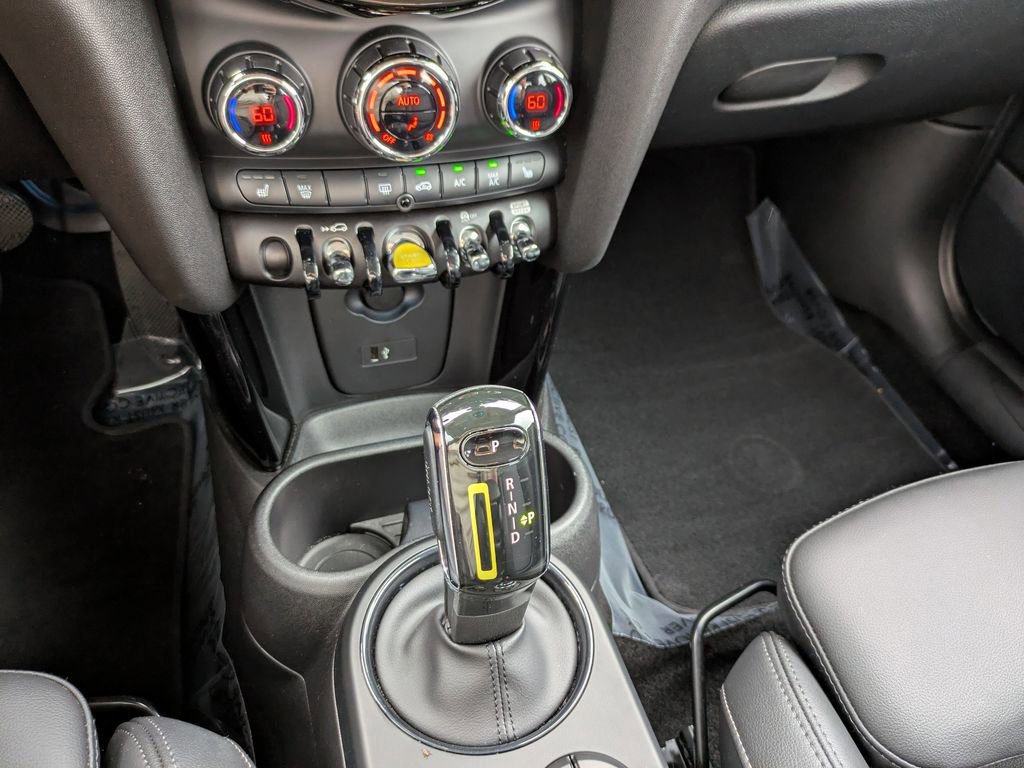 Used 2022 MINI Cooper SE image 16