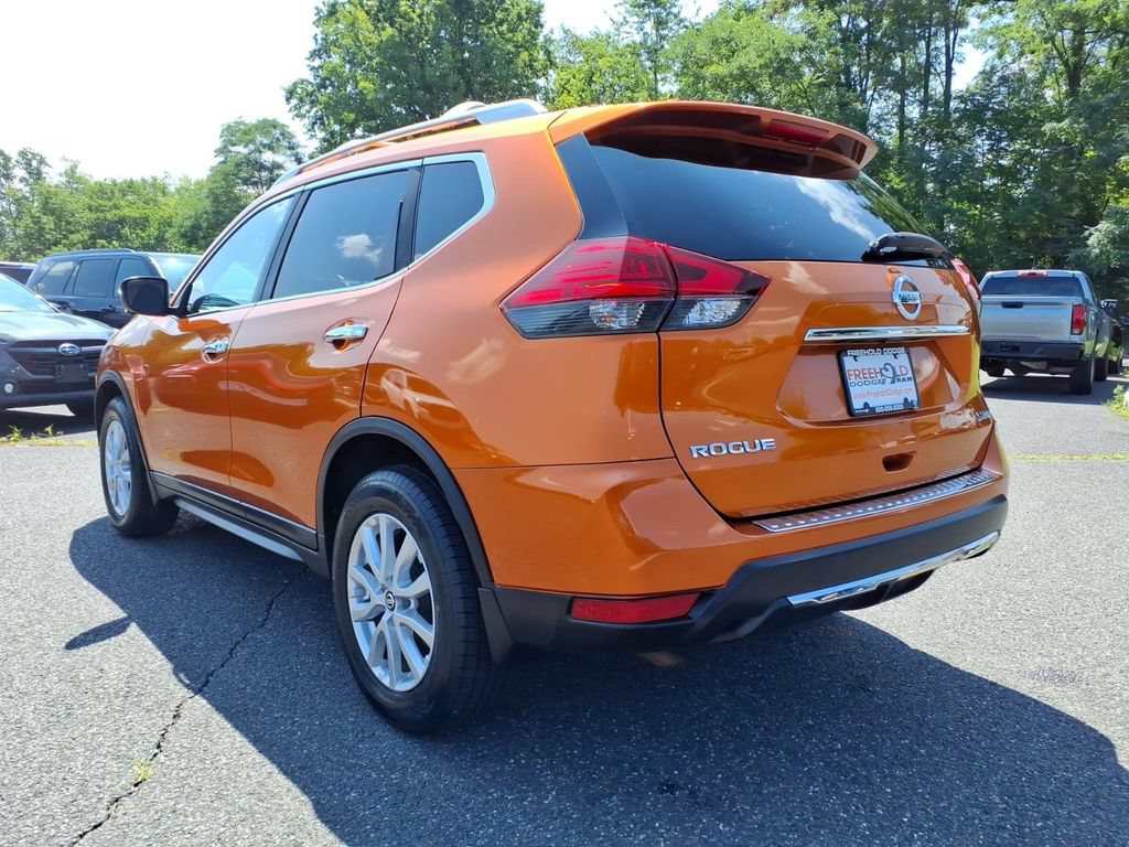 Used 2017 Nissan Rogue SV w/ SV Premium Package AWD/4WD image 21