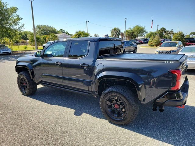 Used 2025 Toyota Tacoma TRD Pro AWD/4WD image 13