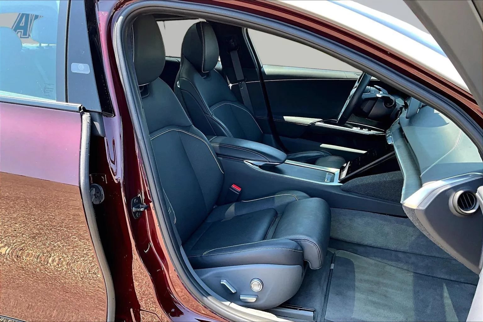 Used 2023 Lucid Air Touring AWD/4WD image 33