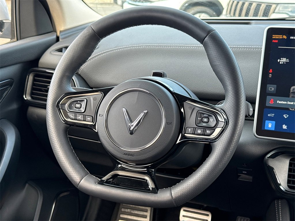 New 2025 VinFast VF 8 Eco image 22