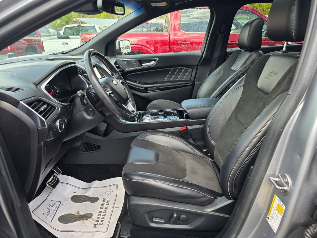 Used 2020 Ford Edge ST w/ Equipment Group 401A AWD/4WD image 10