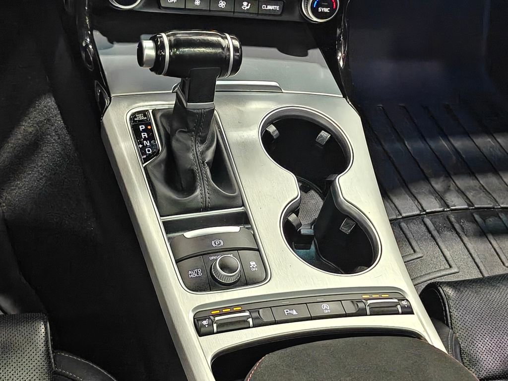 Used 2019 Kia Stinger GTS image 10