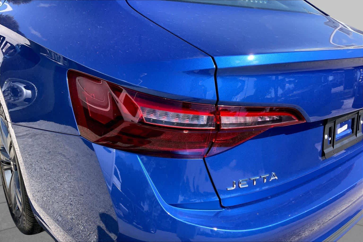 Used 2024 Volkswagen Jetta SE FWD image 25