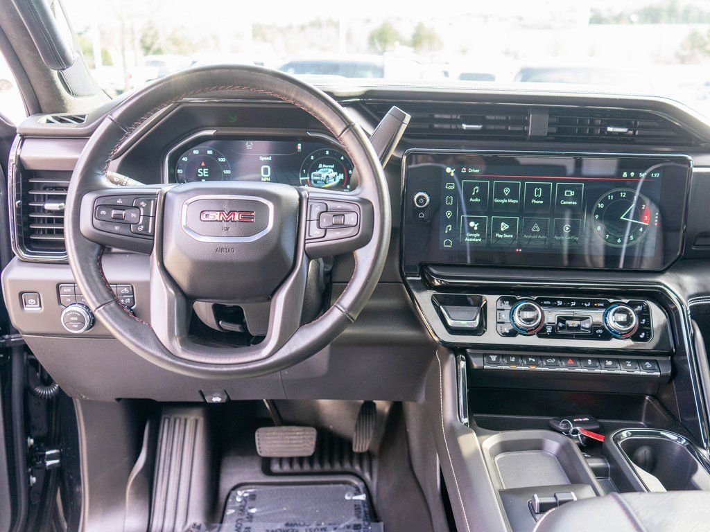 Used 2025 GMC Sierra 2500 AT4X image 16