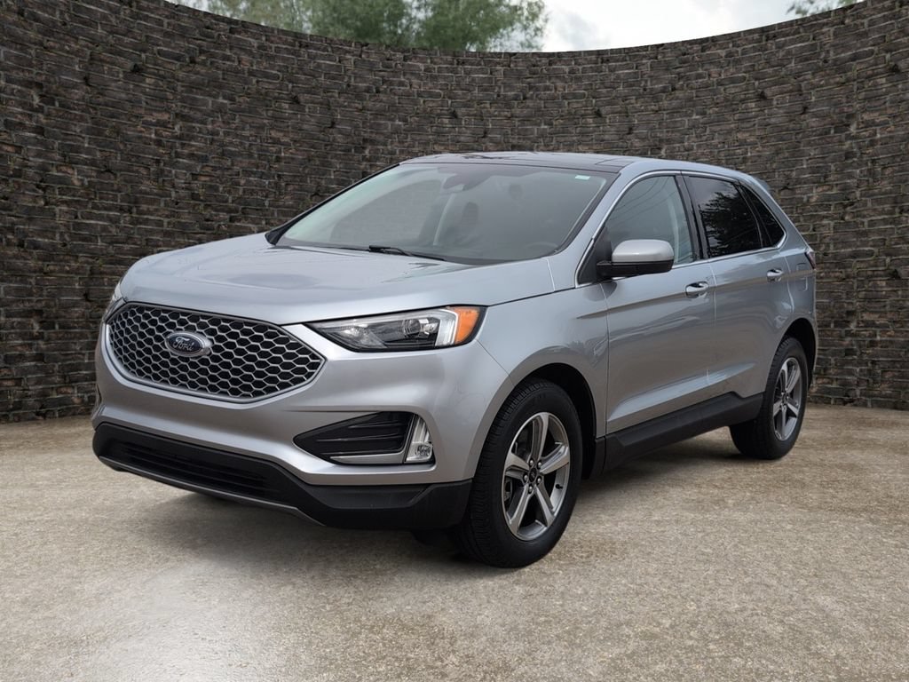 Used 2024 Ford Edge SEL w/ Convenience Package AWD/4WD image 6