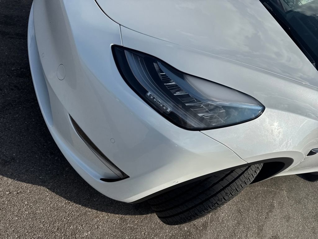 Used 2021 Tesla Model Y Long Range image 34