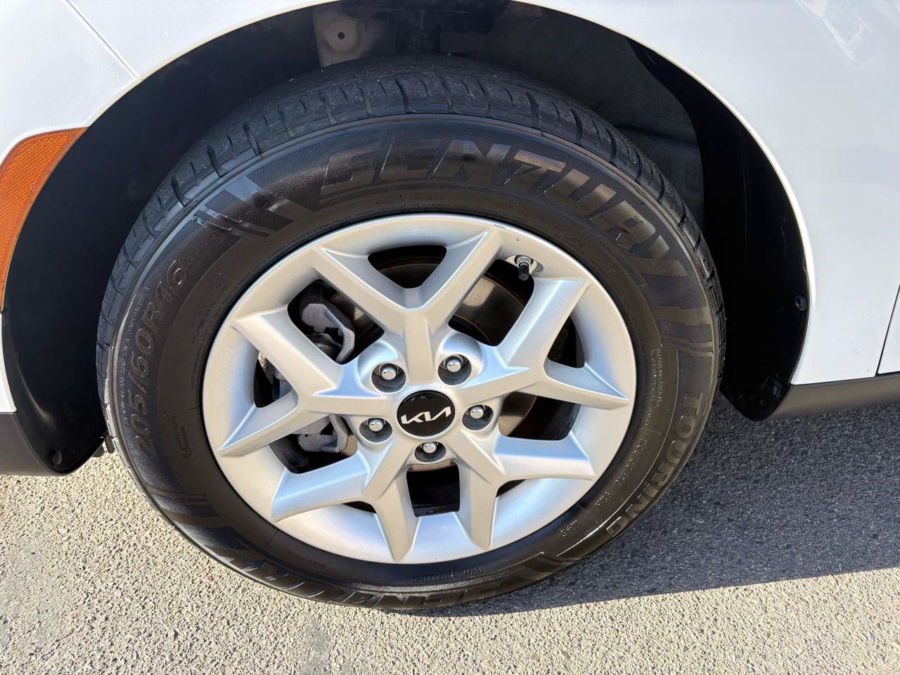 Used 2022 Kia Soul LX w/ Technology Package FWD image 5