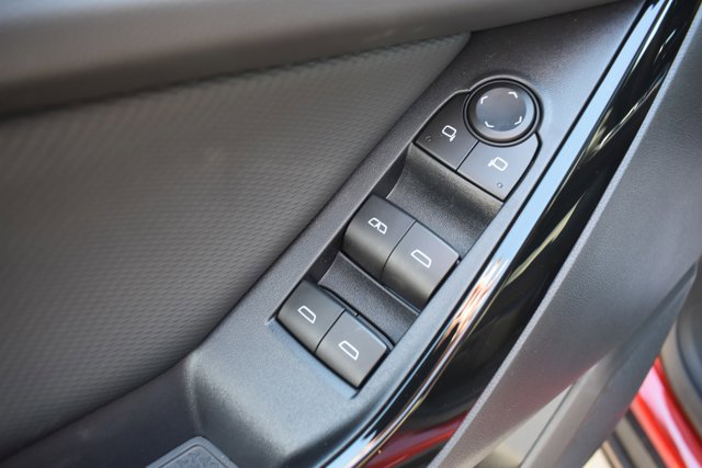 New 2026 Chevrolet Equinox LT image 12