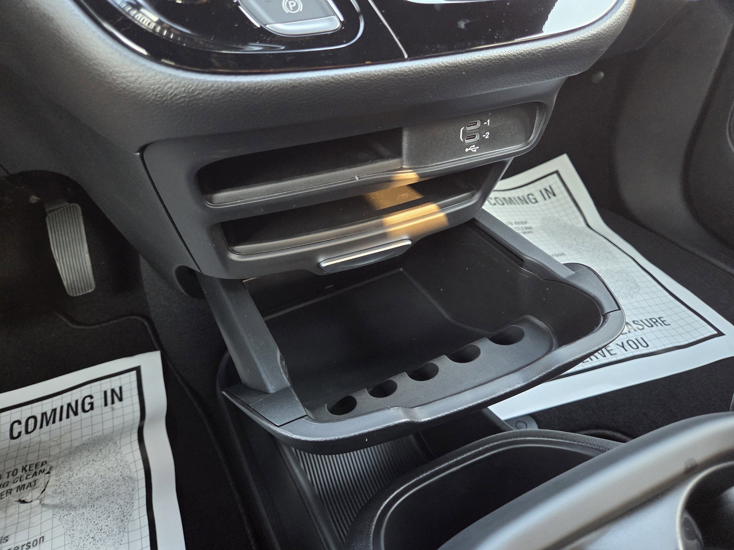 New 2026 Chrysler Voyager LX image 27