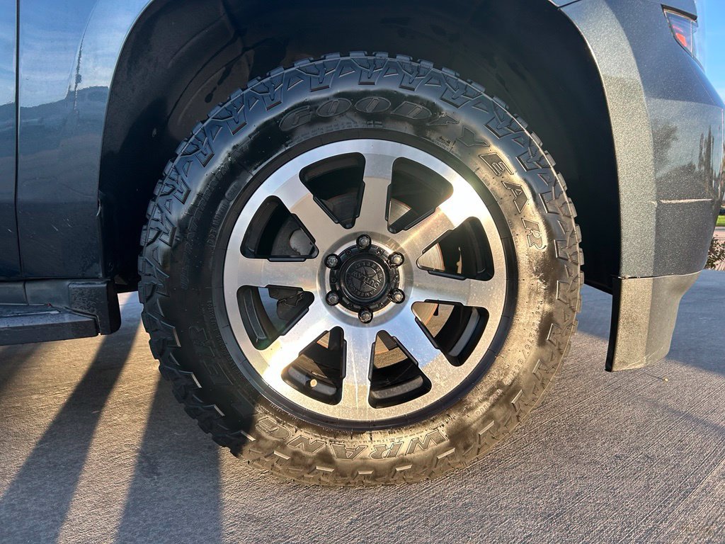 Used 2020 Chevrolet Tahoe LT AWD/4WD image 32