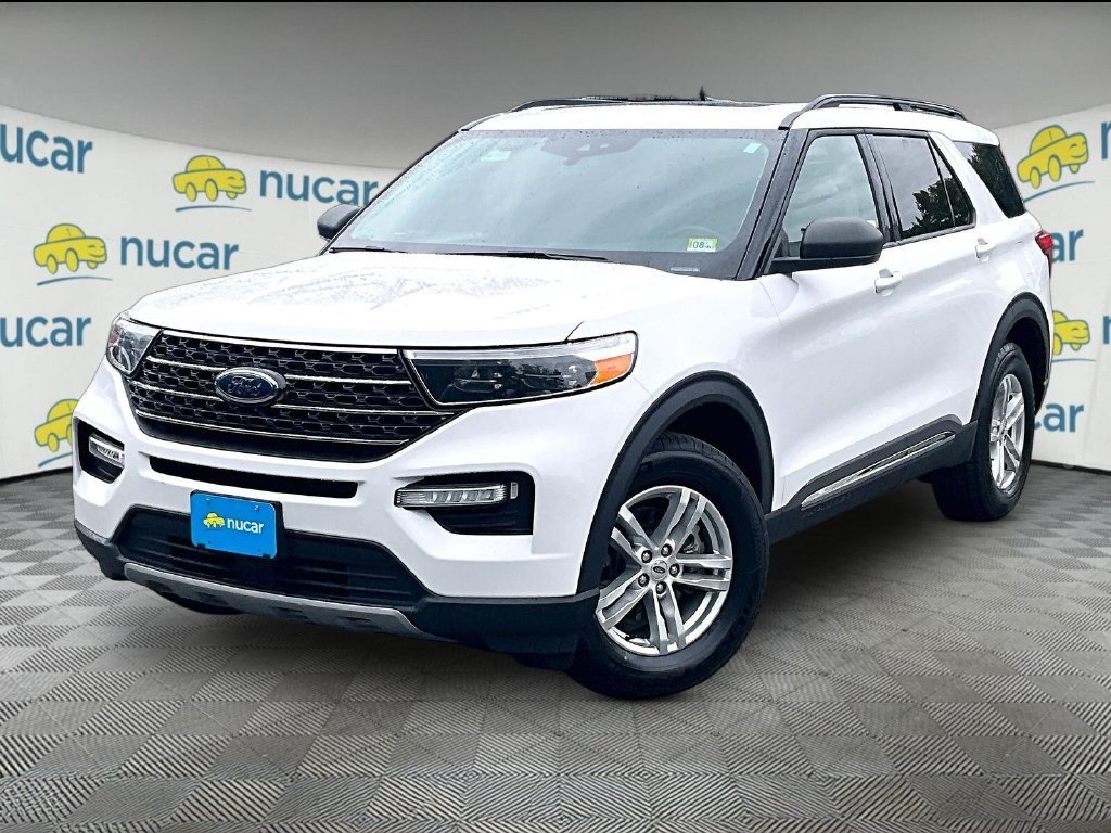 Used 2021 Ford Explorer XLT w/ Equipment Group 202A AWD/4WD image 12