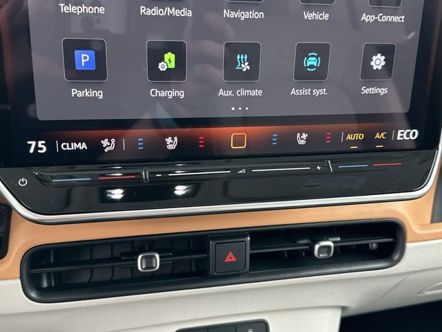 New 2025 Volkswagen ID. Buzz 1st Edition image 18