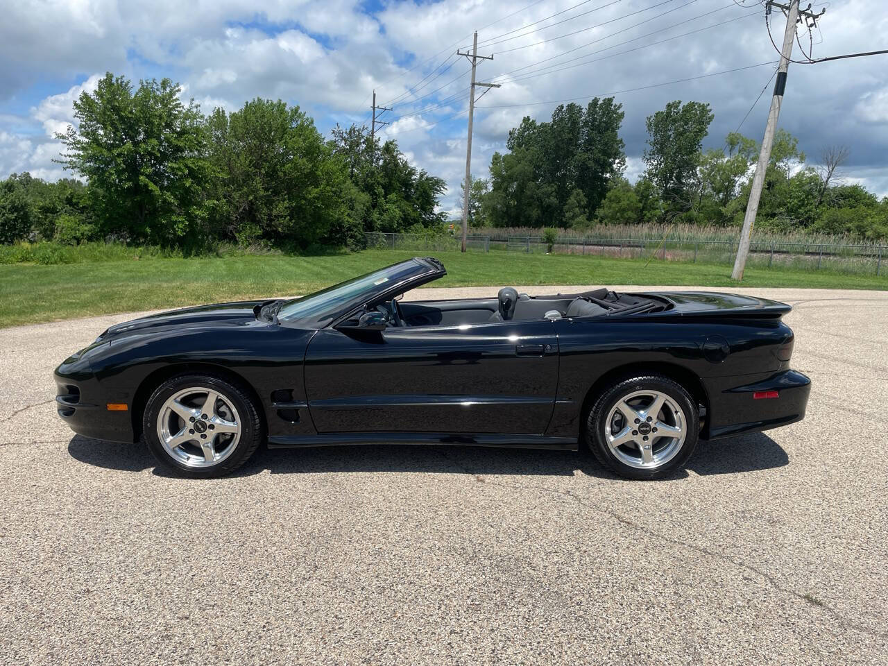 Used 1999 Pontiac Firebird Trans Am RWD image 8