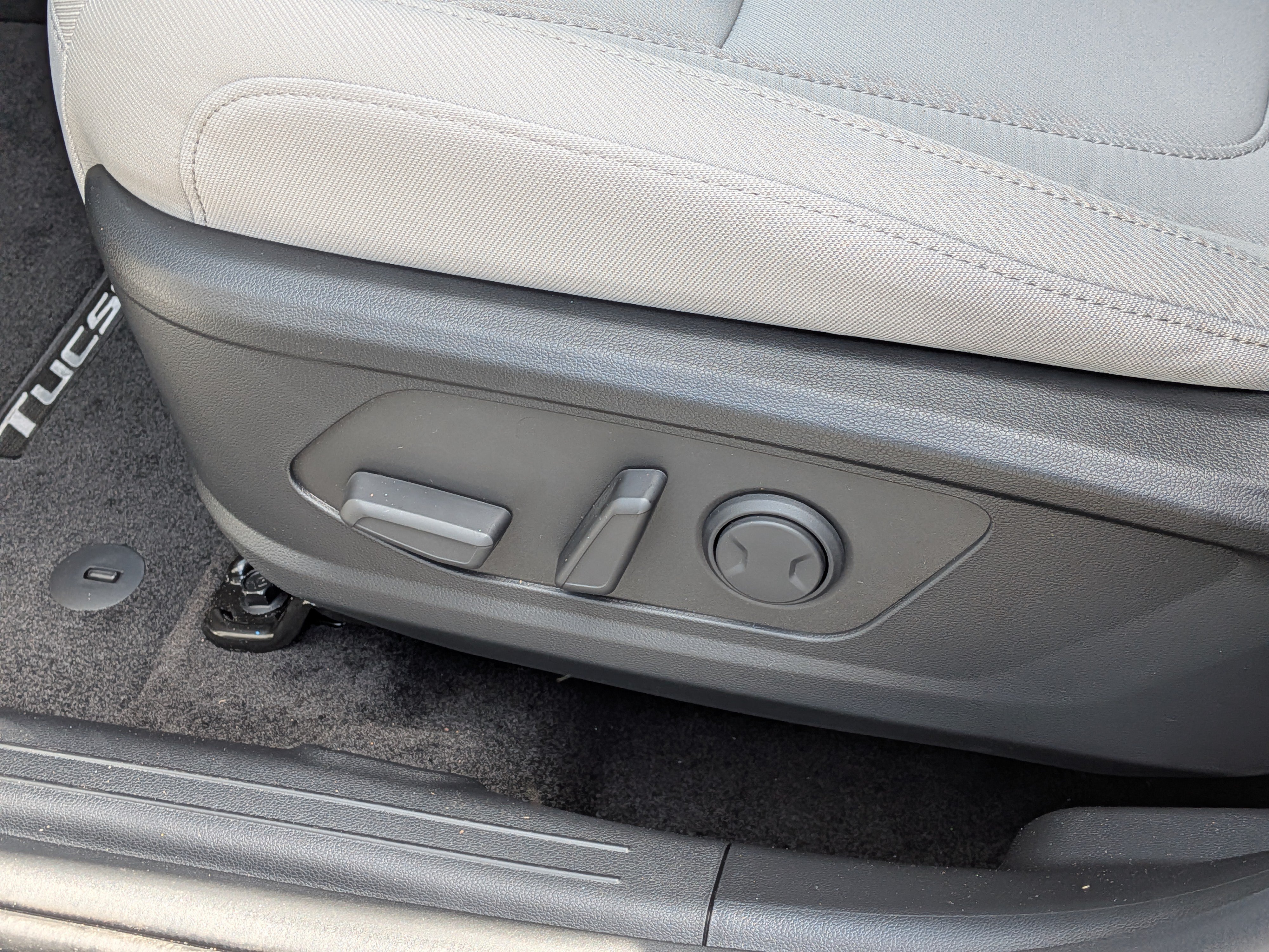 New 2026 Hyundai Tucson Limited FWD image 20